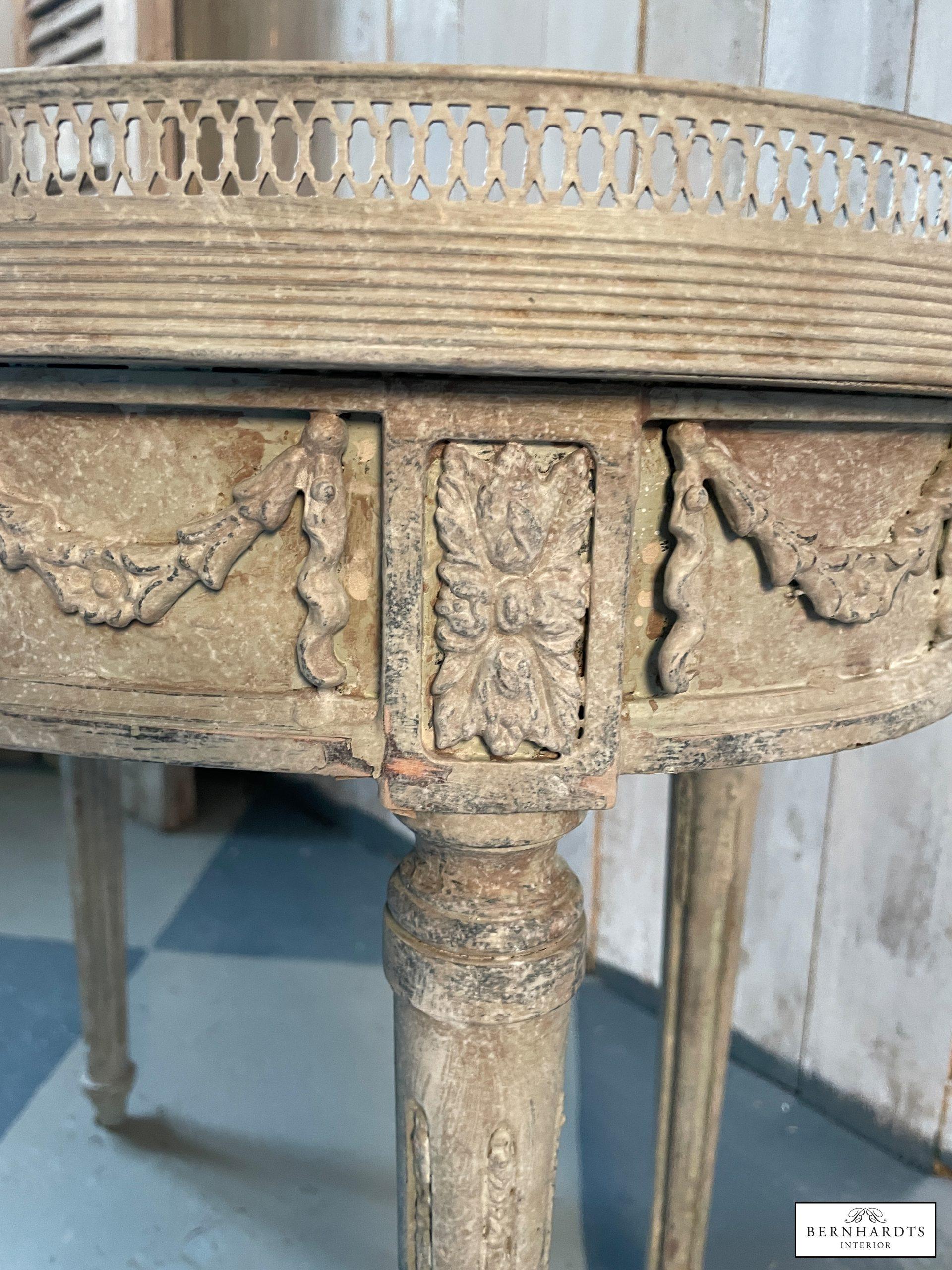 Gustavianischer Beistelltisch - Bernhardts Interior