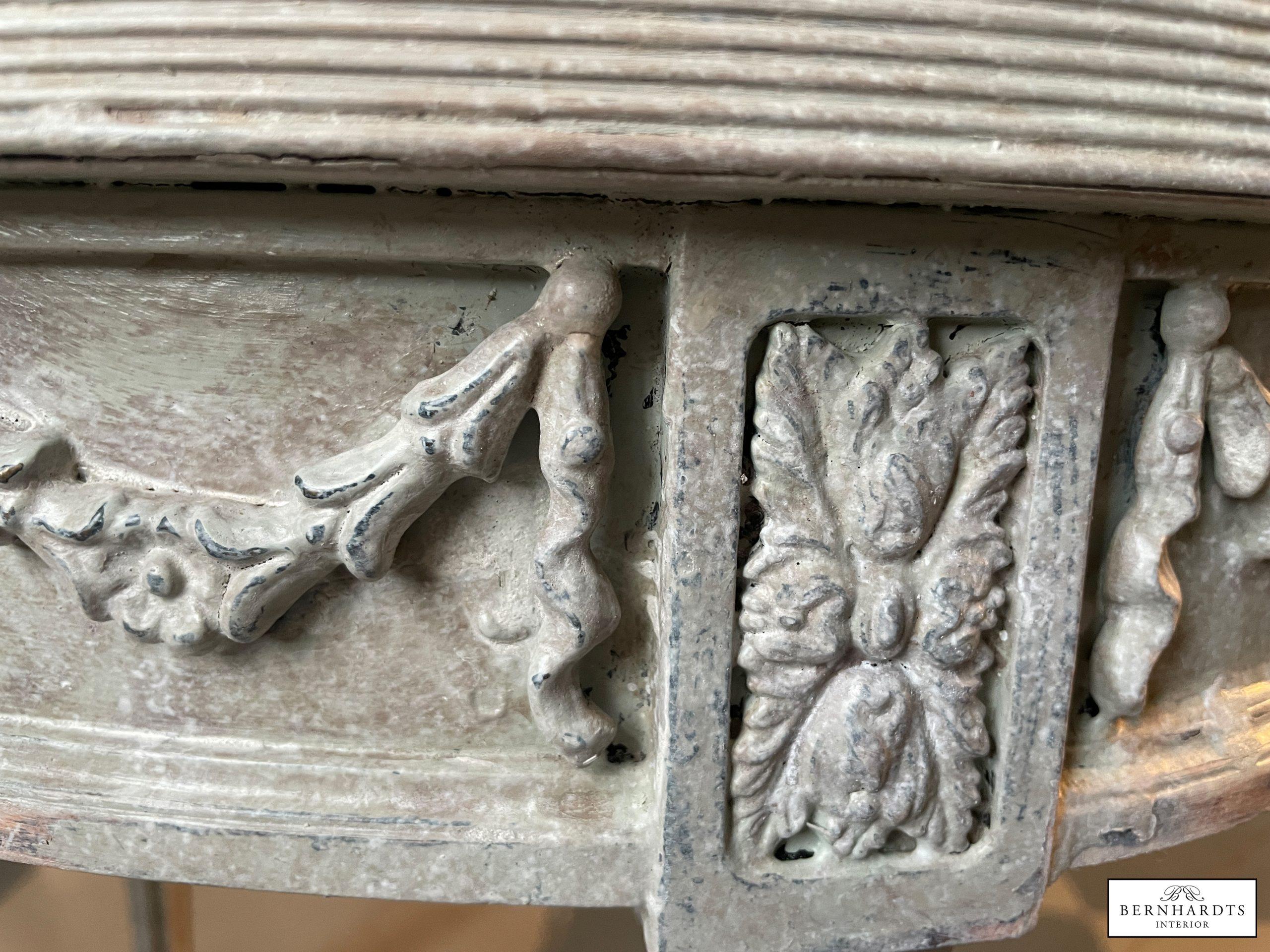 Gustavianischer Beistelltisch - Bernhardts Interior