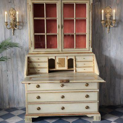 Gustavianischer Aufsatzsekretär_ Bernhardts interior