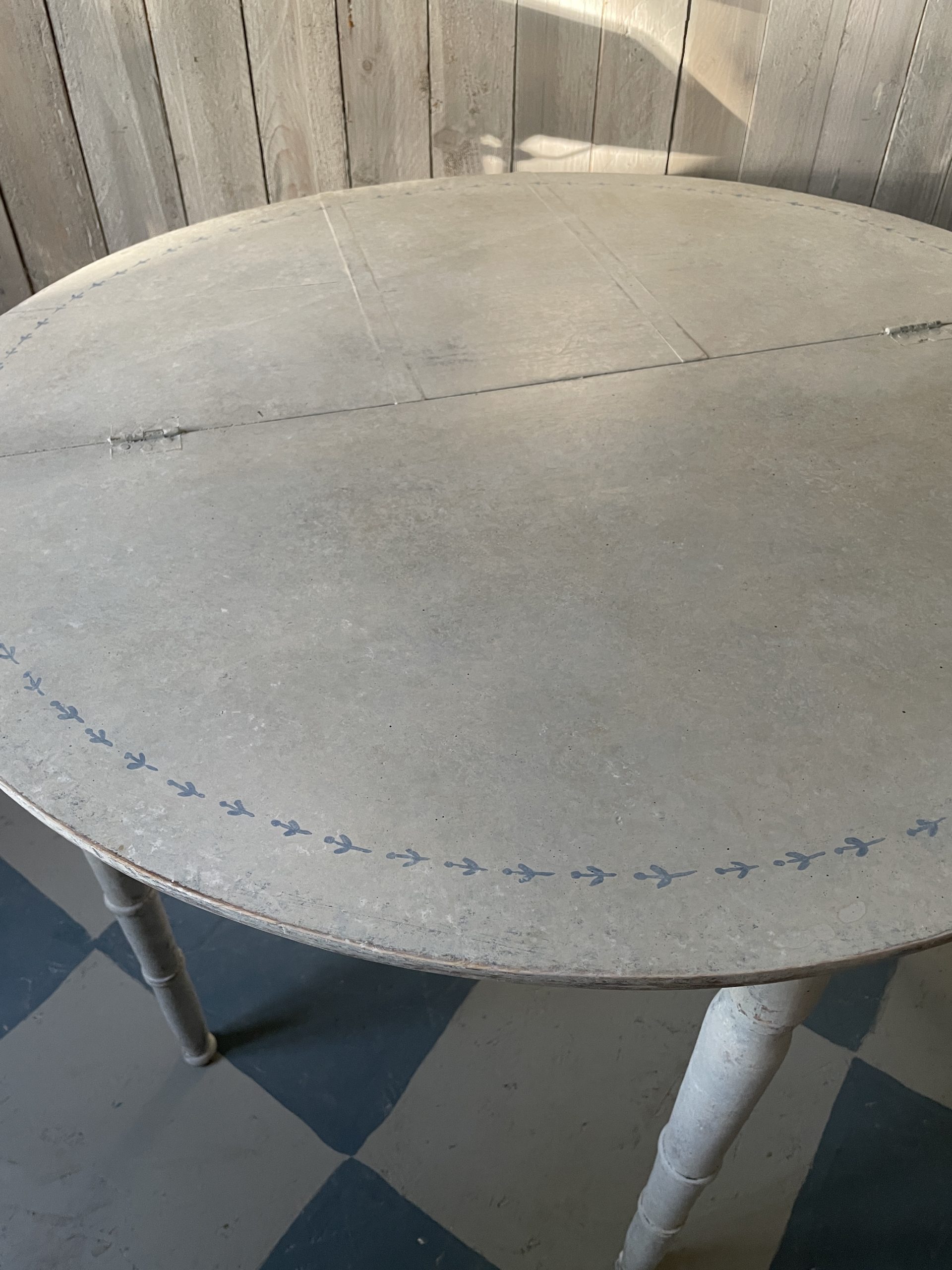 Schwedischer Klapptisch_ Bernhardts Interior